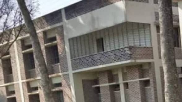 ধামরাইয়ে কোয়ারেন্টাইন সেন্টার থেকে ২৬ সিলিং ফ্যান চুরি