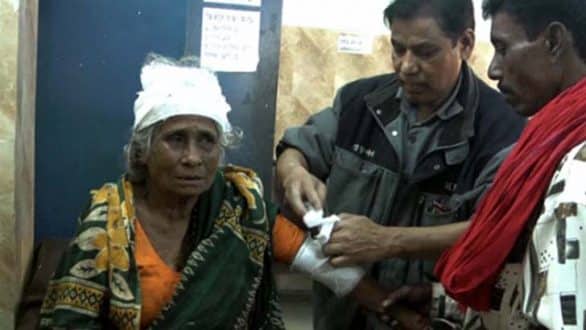 ভিক্ষা চাওয়াই কাল হলো বৃদ্ধার