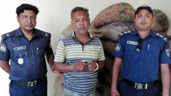 ১০ টাকা কেজি দরের ২৬ বস্তা চালসহ আ’লীগ নেতা আটক