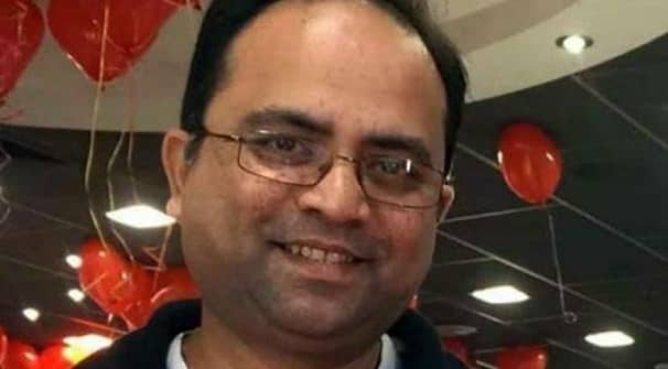 ব্রিটিশ স্বাস্থ্যমন্ত্রীকে ক্ষমা চাইতে বললেন বাংলাদেশি সেই চিকিৎসকের ছেলে