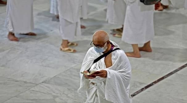 এবার পবিত্র হজে অংশগ্রহণ করলেন ৫ বাংলাদেশি