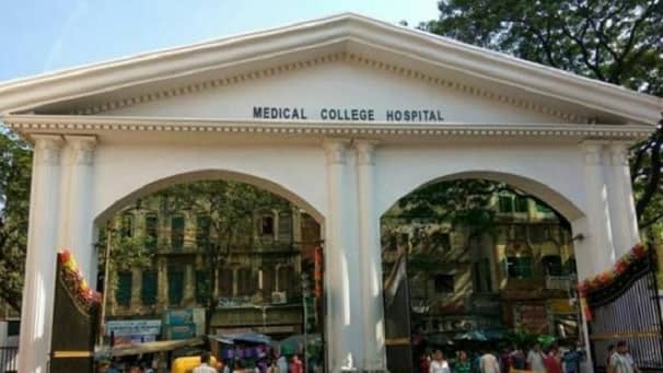 হাসপাতালে ঢুকে করোনা রোগীর গয়না লুট