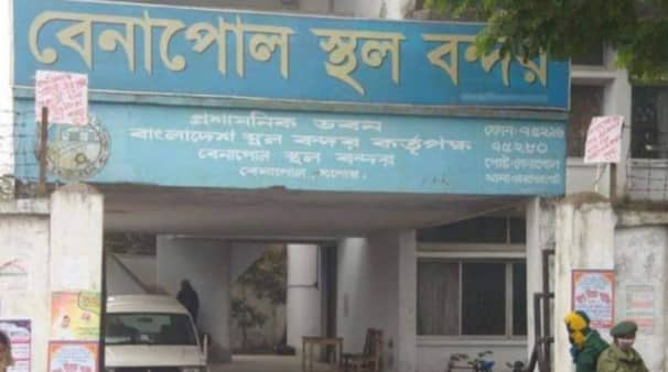 শর্ত মেনে দেশে ফিরে গেছেন তিন হাজার ভারতীয়