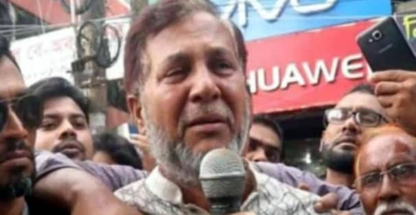 অঝোরে কাঁদছেন রিফাতের বাবা