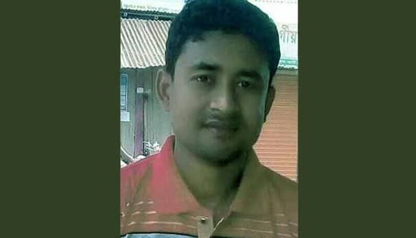 মধ্যরাতে পরকীয়া প্রেমিকার বাড়িতে গিয়ে ধরা আ.লীগ নেতা