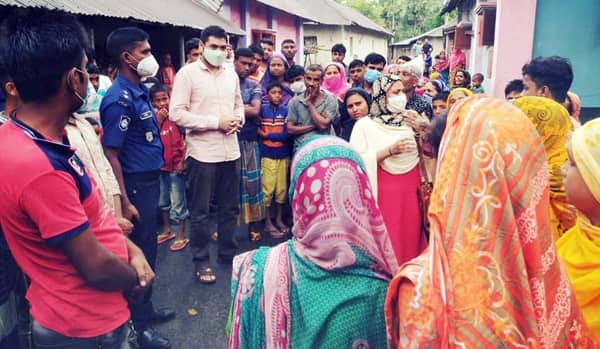 বৌ রেখে বাড়িতে ফিরল বর, শাশুরি গুনলো জরিমানা