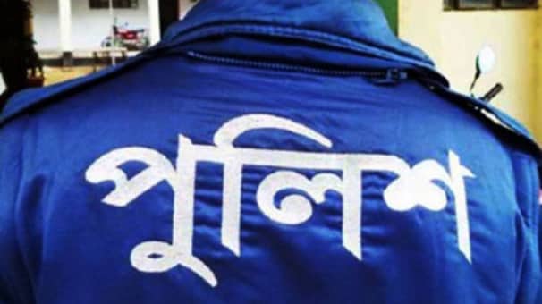 মারামারি থামাতে গিয়ে প্রাণ গেল পুলিশের