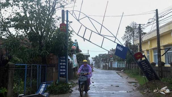 ভিয়েতনামে টাইফুন মোলাভের আঘাতে নিহত ২৫