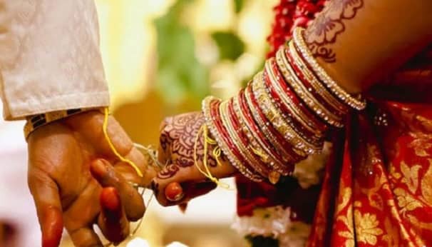 হবু জামাই বললেন বাথরুম হলে তবেই বিয়ে, এরপরে যা ঘটলো