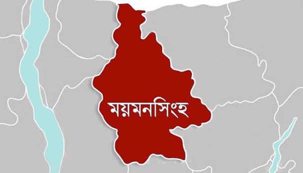 ৮ হাত-পা নিয়ে শিশুর জন্ম!