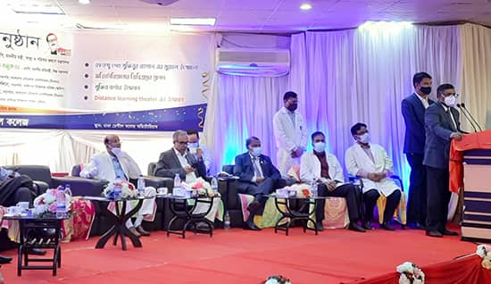 ভ্যাকসিনের কোন অভাব নেই,ভবিষ্যতেও হবে না : স্বাস্থ্যমন্ত্রী