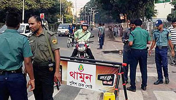 খুলনায় বিএনপির সমাবেশকে ঘিরে পথে পথে পুলিশি চেকপোস্ট