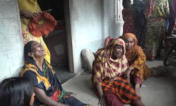 কীটনাশক দেওয়া পুকুরে মাছ ধরতে গিয়ে দুই শিক্ষার্থীর মৃত্যু
