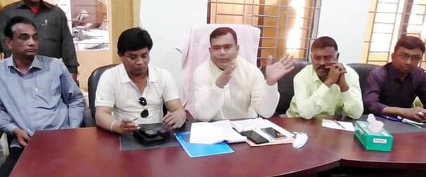 ১০ কোটি টাকার বোঝা নিয়ে গাইবান্ধা মেয়রের দায়িত্ব গ্রহণ