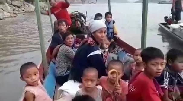 মিয়ানমারের শরণার্থীদের আশ্রয় দিচ্ছে ভারত