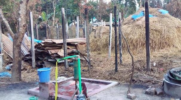 একটি গ্রামে টানা ২০ দিন রহস্যজনক আগুন
