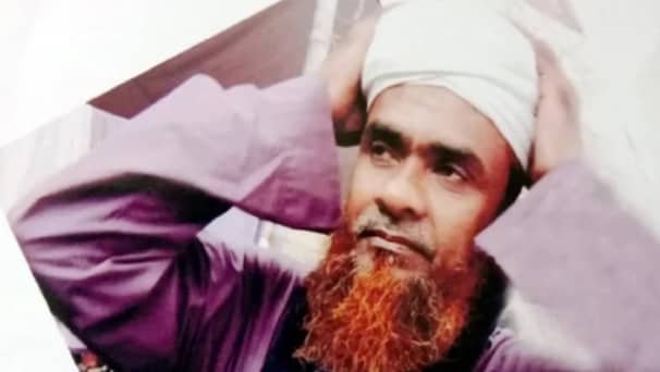 তিন স্ত্রী রেখে অন্যের বউ ভাগিয়ে নিলেন ইমাম