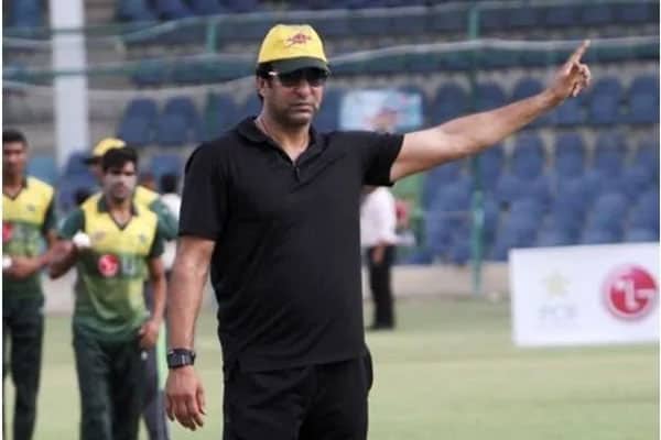 যে কারণে পাকিস্তানের কোচ হতে চান না ওয়াসিম আকরাম