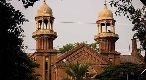 পাক সেনাবাহিনীর সমালোচনায় লাহোর হাই কোর্ট