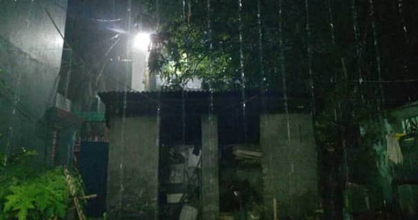 ইয়াসের প্রভাবে খুলনায় বৃষ্টি
