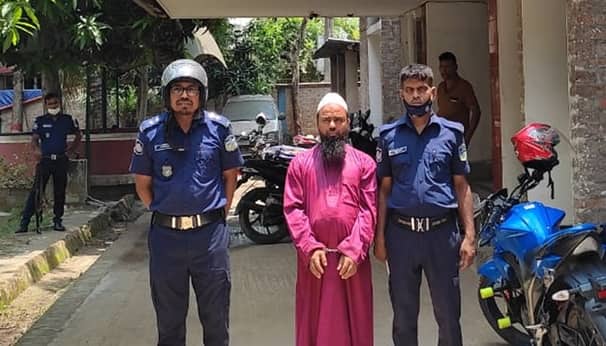 শিশুকে বলাৎকার, মাদ্রাসা পরিচালক গ্রেফতার