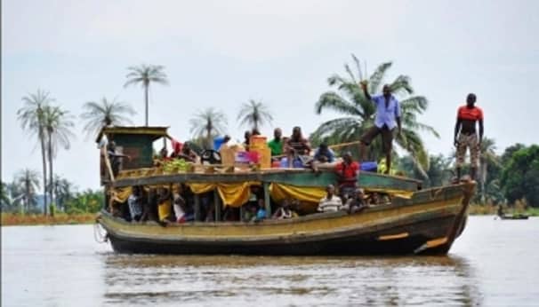 নাইজেরিয়ায় নৌকাডুবে ৩০ জনের মৃত্যু