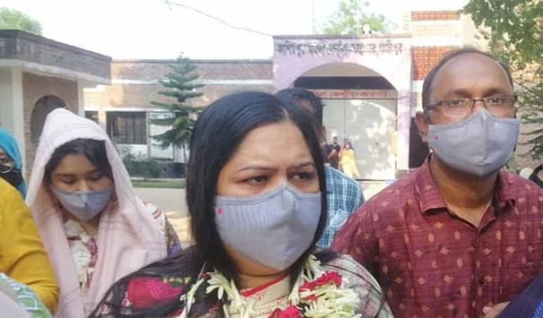 রোজিনা সুস্থ হলে আইনজীবীর পরামর্শ নিয়ে পরবর্তী পদক্ষেপ : পরিবার