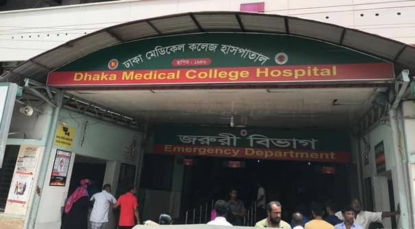 বাড্ডায় স্ট্যাম্পের আঘাতে স্কুলছাত্র অচেতন