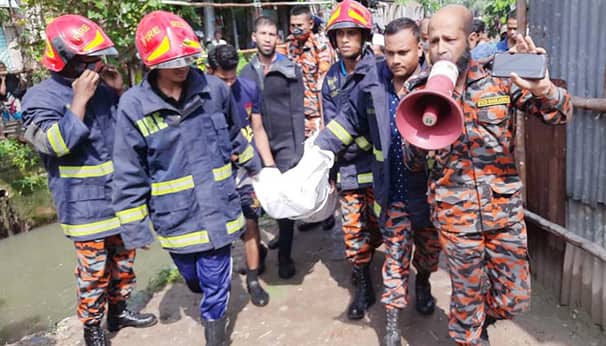 নর্দমায় নিখোঁজ যুবকের মরদেহ উদ্ধার