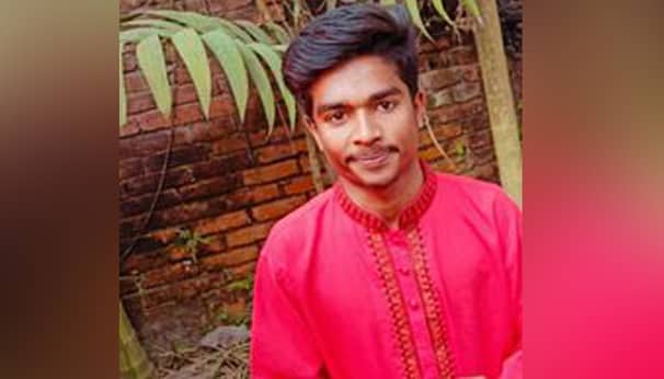 মাকে হাসপাতালে রেখে আসার পথে ছেলে নিহত