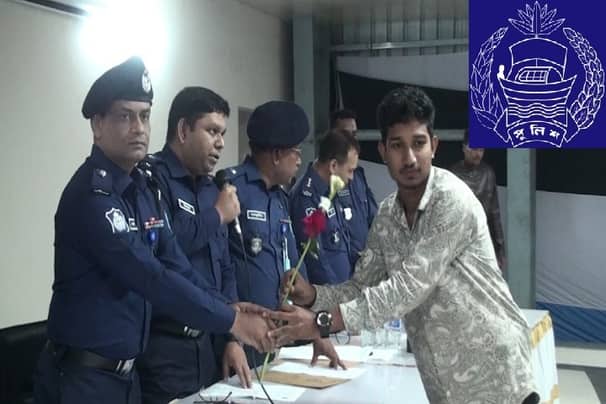 ১০০ টাকায় পুলিশে চাকরি পেলেন ৭৫ জন