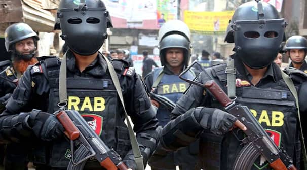 রাজধানীর স্বামীবাগে একটি বাড়ি ঘিরে রেখেছে র্যাব