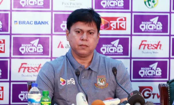 ঐতিহাসিক টেস্ট জয়ের খুশির দিনে দুঃসংবাদ পেলেন নান্নু