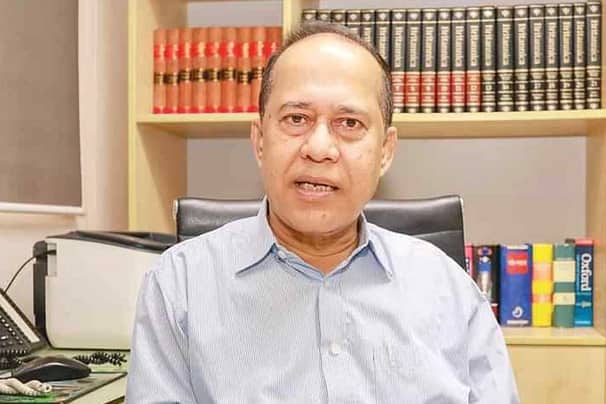 কর্মস্থলে যোগ দিয়েছেন সিইসি ও চার কমিশনার সিইসি