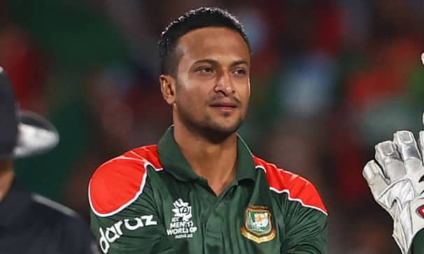 আইপিএলের নিলামে দ্বিতীয় দিনেও সাকিবের জন্য দু:সংবাদ