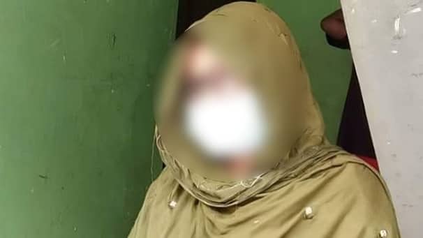 জামিন পেলেন প্রেমিকের বাড়িতে বিয়ের দাবিতে আসা সেই মৌ