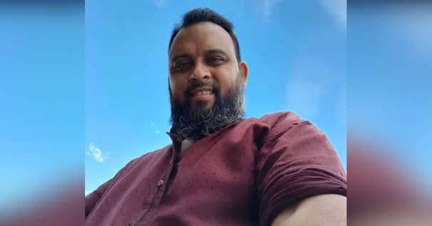 ঘরের দরজায় কাফনের কাপড় পেয়ে প্রার্থিতা প্রত্যাহার করলেন তিনি