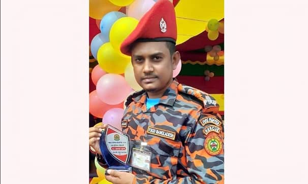 বড় হয়ে জান্নাতুল জানবে ‘বাবা দেশের মানুষের জন্য জীবন দিয়েছেন’ মনিরুজ্জামান