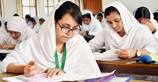 আরও এক দফা বাড়ল এইচএসসি’র ফরম পূরণের সময় এইচএসসির ফরম পূরণ