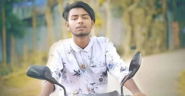বয়স কম হওয়ায় বিয়েতে রাজি নয় মা, অভিমানে নিজ ঘরে ফাঁস নিল চেয়ারম্যানপুত্র চেয়ারম্যানপুত্র