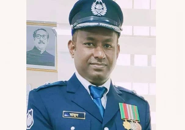 পুলিশ