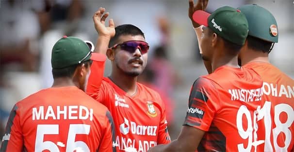 মোসাদ্দেকের বোলিংয়ে লণ্ডবণ্ড জিম্বাবুয়ে, চতুর্থ বাংলাদেশি হিসেবে নতুন এক রেকর্ড মোসাদ্দেক