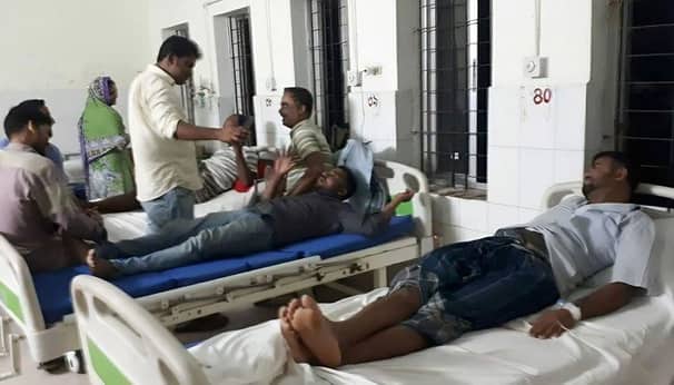 বিয়ে বাড়ির খাবার খেয়ে হাসপাতালে বর-কনে, অসুস্থ ৩ শতাধিক বিয়ে বাড়ির খাবার খেয়ে