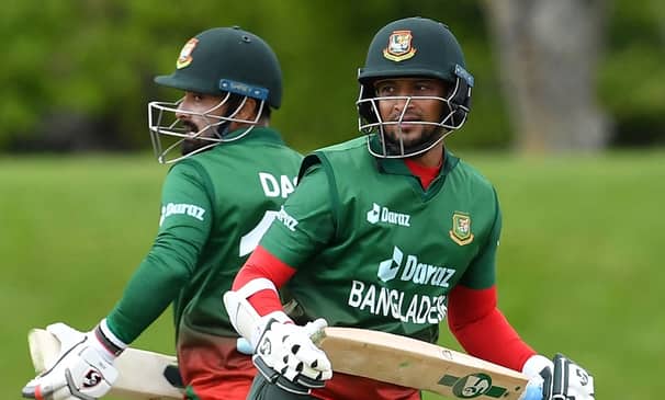 বাঁচা-মরার লড়াইয়ে টস জিতে ব্যাটিংয়ে বাংলাদেশ, একাদশে পরিবর্তন