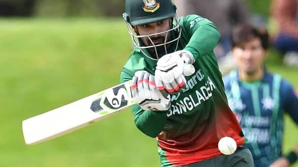 ব্যর্থ দুই ওপেনার সৌম্য ও শান্ত ; লিটন-সাকিবের জুটিতে এগোচ্ছে বাংলাদেশ