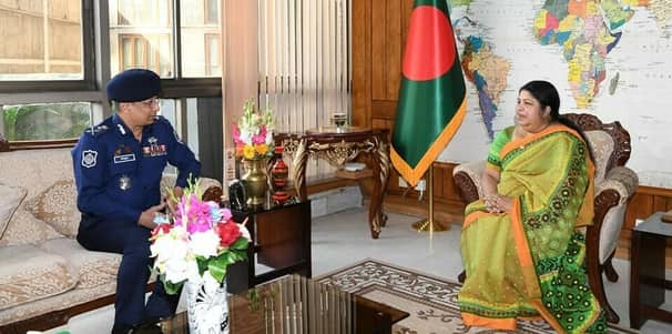 স্পিকারের সঙ্গে আইজিপির সৌজন্য সাক্ষাৎ