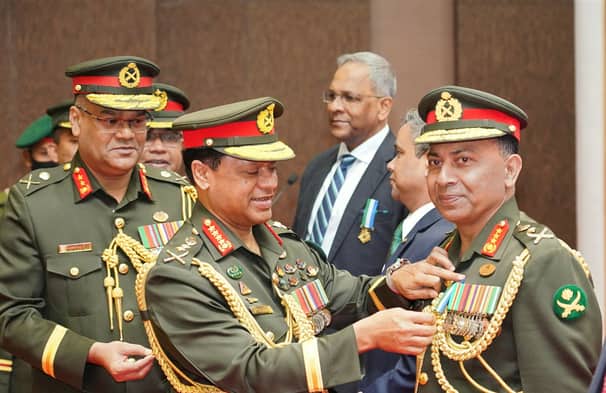 খেতাবপ্রাপ্ত মুক্তিযোদ্ধা সেনাসদস্য ও পদকপ্রাপ্ত সেনাসদস্যগণকে সংবর্ধনা