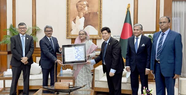 আইডিএফ গ্লোবাল অ্যাম্বাসেডর পদক গ্রহণ করলেন প্রধানমন্ত্রী