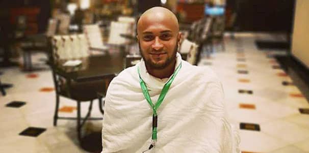 ওমরাহ পালন শেষে দেশে ফিরেছেন সাকিব
