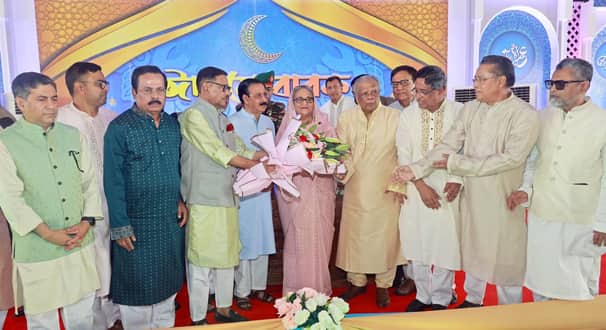 গণভবনে ঈদের শুভেচ্ছা বিনিময় করলেন প্রধানমন্ত্রী